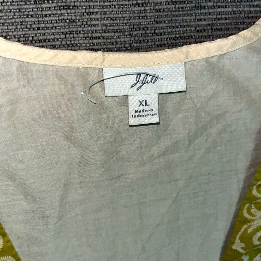 J. Jill Embroidered Short Sleeve Blouse - Picture 4 of 5